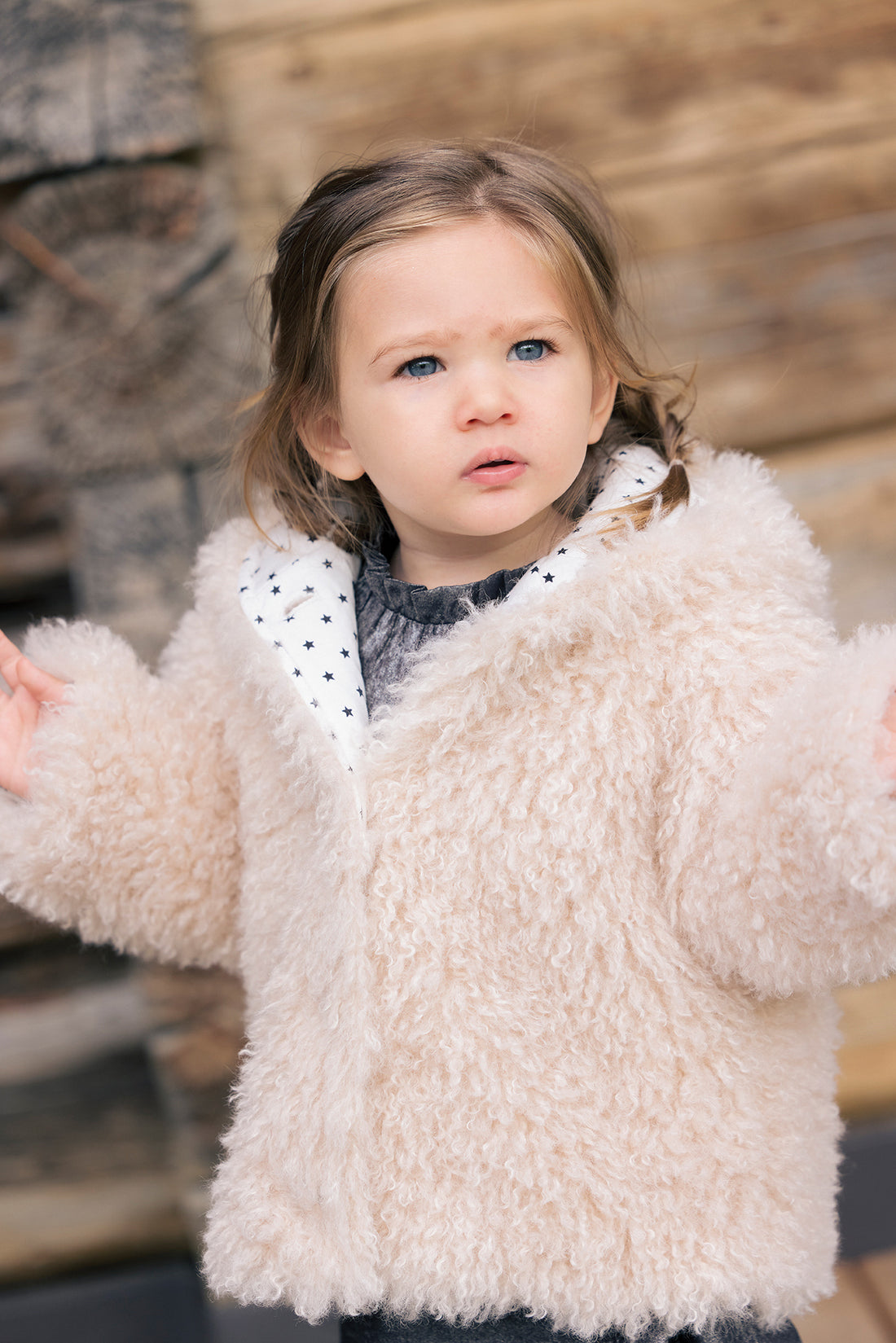 Baby Fellmantel Mignon in Beige